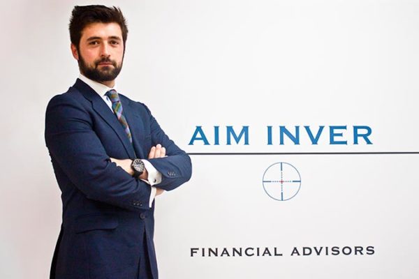 fondo-articulo-entrevista-la-razon-aim-inver-asesores-Financieros-Madrid