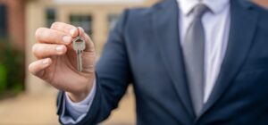 diferencia entre aval ico y ayuda mi primera vivienda madrid